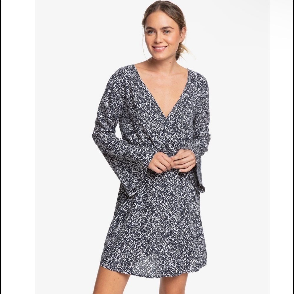 Roxy Blind Dreams Long Bat Sleeve Polkadot Dress in size S
